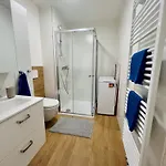 Pleasant Basement * براغ