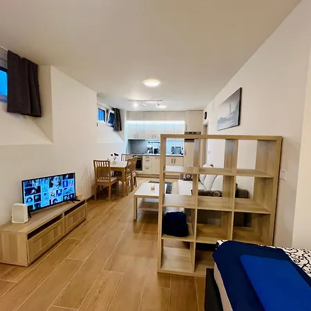 Апартаменты Pleasant Basement